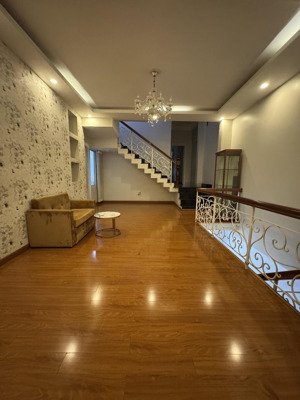 nhà 5 tầng khu bàn cờ phù hợp nhiều loại hình kinh doanh spa, văn phòng , .