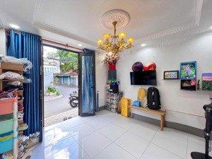 nhà mới 3 tầng hẻm 3m thông ở ngay chỉ 4.2 tỷ nguyễn văn nghi, p. 7, gò vấp. 48m2 thương lượng