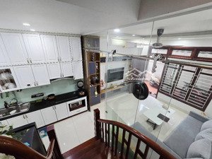 bán nhà riêng 4 tầng tại hoa lâm, ngõ thông, ô tô đỗ cửa- chẵn 6 tỷ