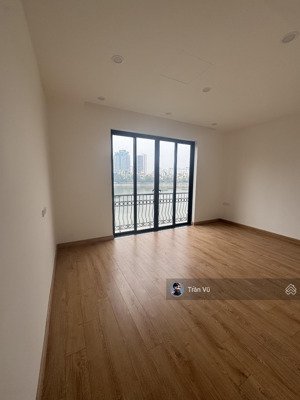 cho thuê nhà nguyễn trãi 50m2 4 tầng có 5pn, nhà mới, ô tô đỗ, 13tr/th