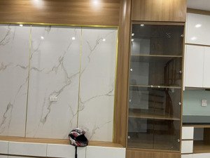 đa sỹ, kiến hưng, hà đông 32m, 5 tầng, gần chợ, cách ô tô 50m chỉ hơn 5 tỷ