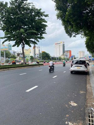 104m2! sát q1! bán nhà 4 tầng điện biên phủ, p15. ngay nguyễn cửu vân, xvnt, sở thú. lh: 