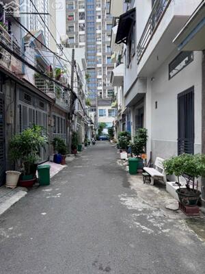 HXH nhựa Nguyễn Hữu Cảnh giáp Q.1! Bán nhà (4x16m) 5 tầng mới cứng - 5PN Master. Giá 9.9 tỷ TL