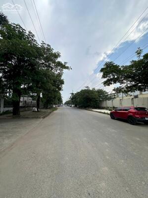 CHO THUÊ KHO XƯỞNG Diện tích: 1.200m² tại Khu Công Nghiệp Thạch Thất , Quốc Oai, Hà Nội
