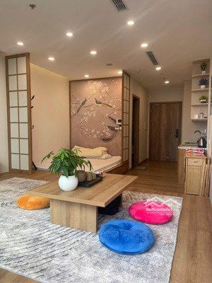 cần bán căn studio toà r3 onsen view hồ giá 3.390 tỷ bao phí lh 