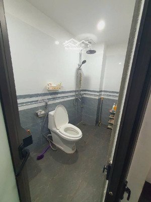 nhà mới ở ngay nhổn, mt 4.2m, 6 tầng, 35m2, giá nhỉnh 5 tỷ