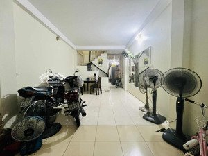 nhà đẹp phạm văn đồng, 2 mặt ngõ, 20m ra ô tô, gần chợ, trường học , bệnh viện, 50m*4t