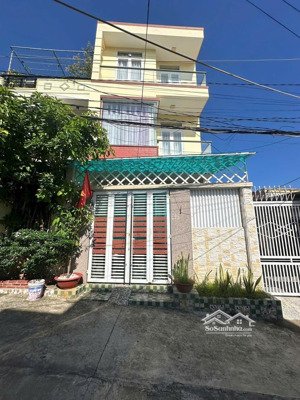 bán nhà 3 tầng còn rất mới hẻm hoà trung, gần trạm đăng kiểm ô tô