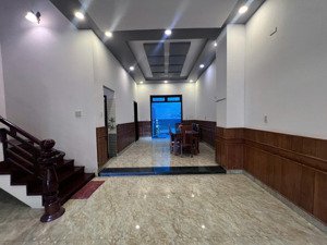 bán gấp nhà 4 tầng dt 138m2 ngang 6m đường 19/5 khu đt vĩnh điềm trung, nha trang