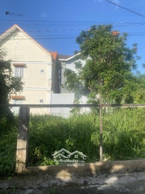 cực hiếm 95m2 -đất full thổ cư - hẻm xe hơi- ko quy hoạch-xây dựng tự do -lê văn lương . nhà bè