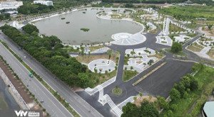 #chỉ4tỷsởhữungaymảnhđấtvàngtạitìnhquanggiangbiên #ôtôđỗcửa #cách1nhàraôtôtránh