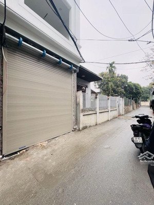 siêu phẩm. 38m. 6t.8,35 tỷ. thang máy ôtô. full nội thất.đường thông xuân phương. hoè thị vượng khí