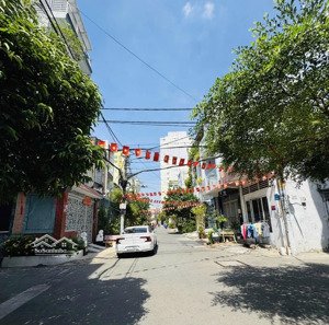 mặt tiền kinh doanh sầm uất đường 12m quận 6 ngang 7,5m dt 65m2 chỉ 8.7 tỷ tl