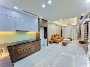 bán nhà đào tấn, mặt ngõ cách phố 4 nhà, lô góc 2 thoáng vĩnh viễn, kinh doanh ổn, ngõ thông