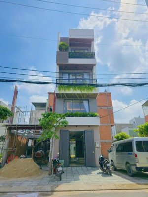 bán nhà mặt tiền 5 tầng xây mới full nội thất có sẵn thang máy giá 8ty200