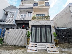 nhà phố hxh 1806 huỳnh tấn phát, nhà bè