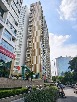 cho thuê tòa nhà mặt bằng siêu đẹp nguyễn du, hoàn kiếm tổng diện tích 2300m2 mặt tiền 20.4m