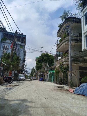 cạnh louis đại mỗ 5 tầng thang máy ô tô đỗ cửa ngủ trong nhà ngõ thông aeon mail hà đông