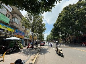 bán gấp lk kđt văn phú vị trí kinh doanh sầm uất vỉa hè rộng 90m2 chỉ 18.5 tỷ