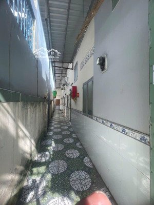 nhà trọ giá: 5,6 tỷ, dt: 6*20m, khu 274/ nguyễn văn tạo, nhà bè, đường 12m