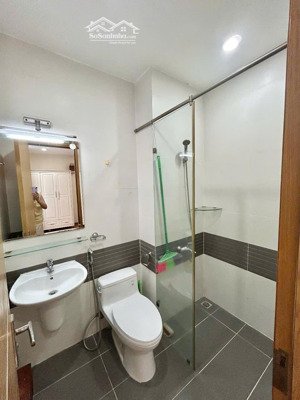 tôi cần cho thuê ch himlam riverside, 78m2, 2pn ,2 wc, nội thất cơ bản,giá 13/th. lh: 