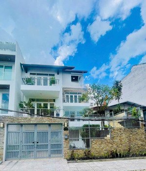 chủ cần cho thuê biệt thự sân vườn - đường c18, phường 12, tân bình