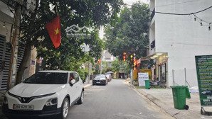 bán nhà mặt tiền tân thái, sơn trà sát biển, giá chỉ 9 tỷ nhỉnh