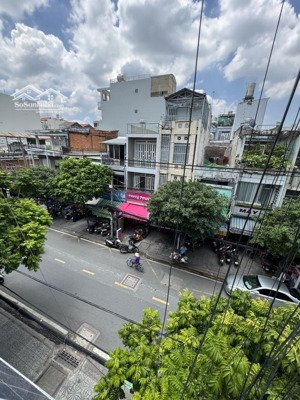 bán nhà quân 7 , lê văn lương, 170m2 nhà c4, mặt tiền kinh doanh nhỉnh 18 tỷ chủ gấp bán còn tl tot