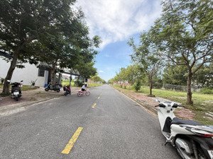 bán đất mặt tiền đường lê đức thọ sát hàng rào trường đại học y phan châu trinh