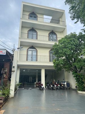 cho thuê biệt thự vành đai trong bình trị đông bình tân- hcm