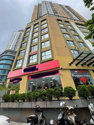 cho thuê tầng 1 chung cư lô góc 171m², tòa hạng a trung tâm cầu giấy gần công viên, đại sứ quán mỹ