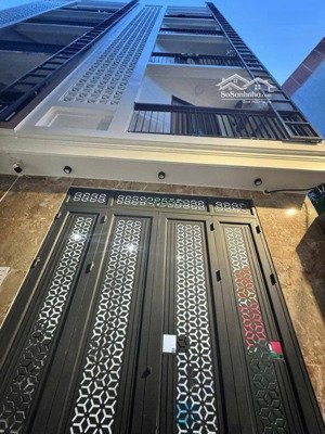 bán nhà 6,5 tầng thang máy dòng tiền 45 triệu/1 tháng. đ/c:ngõ 180/45 số nhà 6a phú mỹ , mỹ đình 2