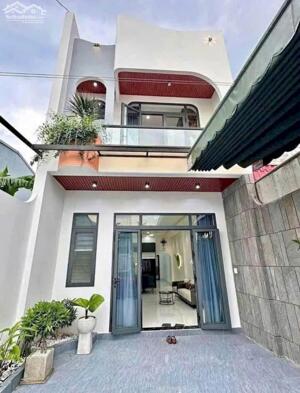 Bán nhà mặt phố Tân Hiệp, 1,95 tỷ, 85m2, giá tốt Hot!