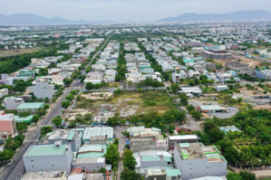 bán lô đất 4 mặt tiền mt phạm hùng, cẩm lệ, đà nẵng, 9000m2 ngang 86m phù hợp làm showroom ô tô