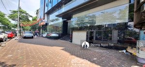 tòa văn phòng 10tang siêu đẹp,ba thoáng,vỉa hè 10m,mặt tiền 23m - 2 hầm 2 thang máy,sổ hoàn công.