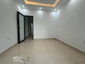bán căn nhà biệt thự liền kề di trạch hoài đức tầng xây mới nội thất wc đầy đủ