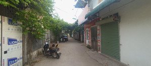 bán nhanh nhà lai xá 42m2- giá 4,65 tỷ- nhà mới- ô tô đỗ cửa- cạnh trường đh lớn- kinh doanh