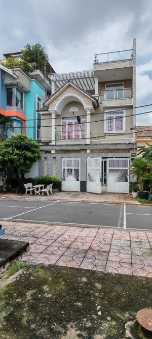 chính chủ nợ ngân hàng cần bán gấp, liên hệ bảo long có giá cực tốt