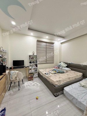 nhà đẹp 3 tầng đường lâm văn bền quận 7 - thông 8m xe hơi ngủ. dt 5x15m chỉ 9 tỷ x