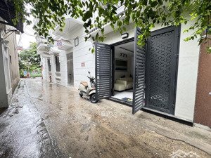 ôtô kinh doanh nhà đẹp gần hồ bồ đề bồ đề, long biên 35m 5 tầng mt 4m 10,2 tỷ