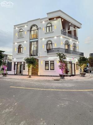 BÁN NHÀ GÓC HAI MẶT TIỀN GẦN NGÃ TƯ ĐƯỜNG LIÊN HUYỆN - NGÃ 6 AN PHÚ