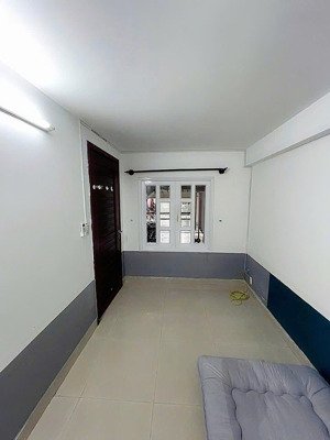 cho thuê phòng tầng trệt giá rẻ khu dân cư trung sơn gần lotte q7. nội thất cơ bản. giá: 3tr/tháng