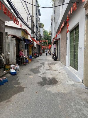 bán nhà dân xây, full nội thất, rộng rãi