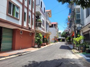 tôi chính chủ cần bán căn liền kề khu phân lô cán bộ, tt thị trấn thắng hiệp hòa - thủ phủ đất cn