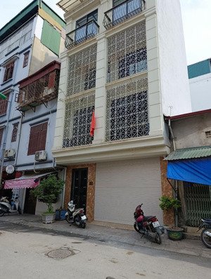 siêu phẩm - ngọc hà - ba đình. 2 mặt tiền, thang máy, ô tô trong nhà, kd. 55m - 5t - mt 5.3 - 18 tỷ