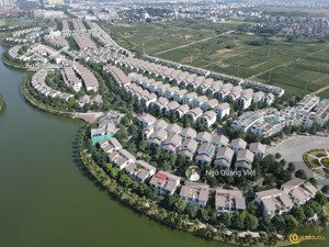chuyển nhượng 5 căn biệt thự view hồ đẹp nhất tại vinhomes thăng long giá tốt, vị trí đắc địa