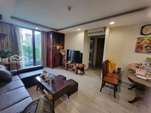 chính chủ bán 2 phòng ngủ chung cư one 18 phố ngọc lâm 83m2 đồ cơ bản giá 5.4 tỷ: lh 