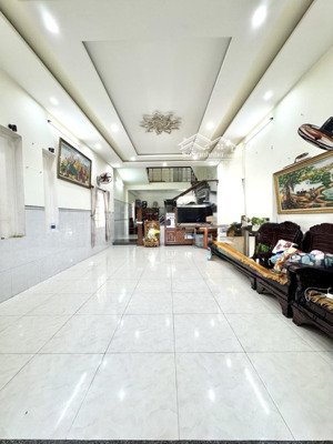 sống giữa phố biển nhà 2 tầng 3 mặt thoáng mỹ an, giá chỉ hơn 10 tỷ