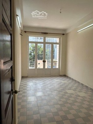 mặt tiền phạm thế hiển cực hiếm tại p.7, q.8