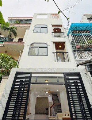 giá 3 tỷ - đón ngay nhà hxh đường âu dương lân, p3, q8. 1t2l 60m2 đường 6m . shr